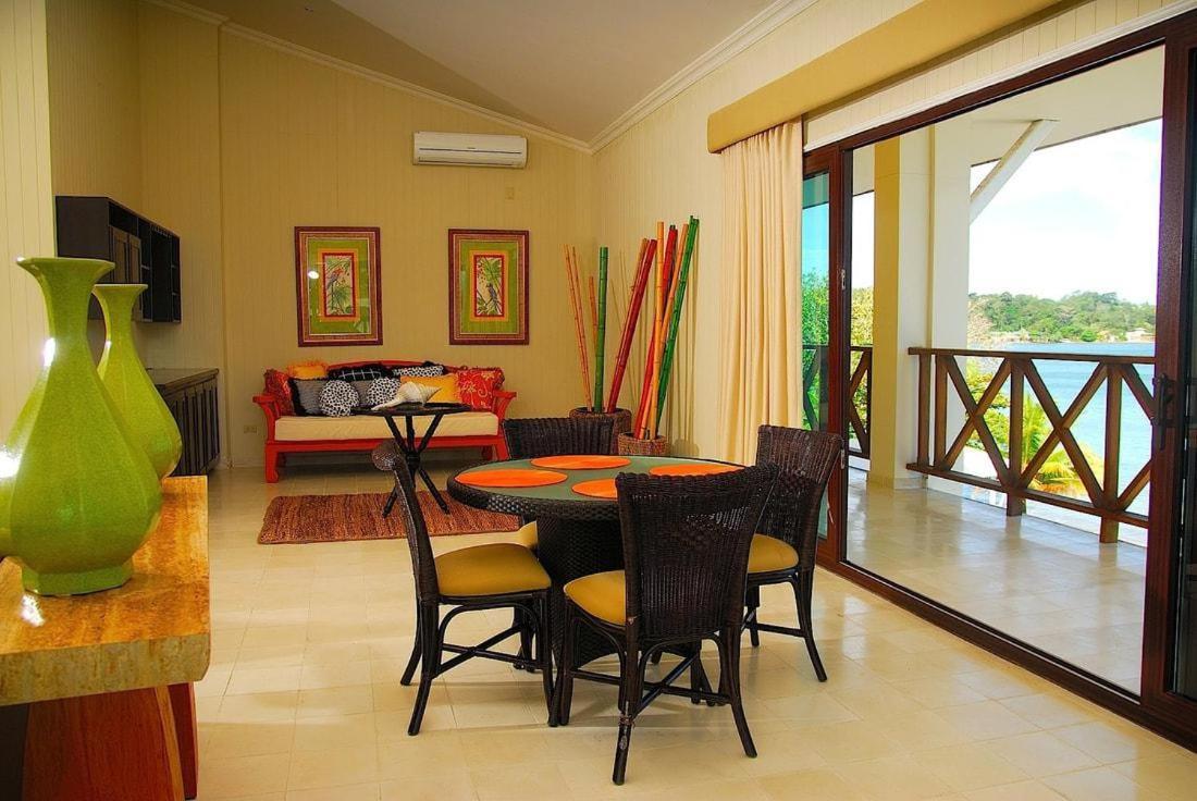 Playa Tortuga Hotel And Beach Resort Bocas Town Dış mekan fotoğraf